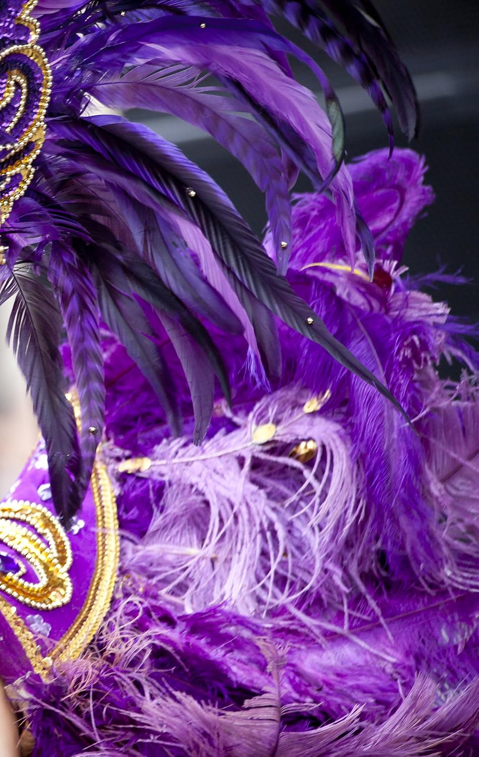 10 Pieces - 18-24" Lavender Large Prime Grade Ostrich Wing Plume Centerpiece Feathers
